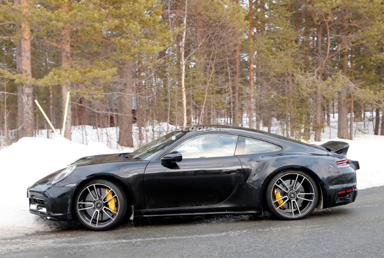 Yeni Porsche 911 Turbo resim galerisi (12.03.2020)