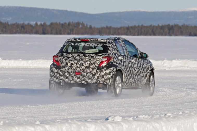 2021 Toyota Yaris Temelli Yeni SUV ve Yaris Cross resim galerisi (27.03.2020)