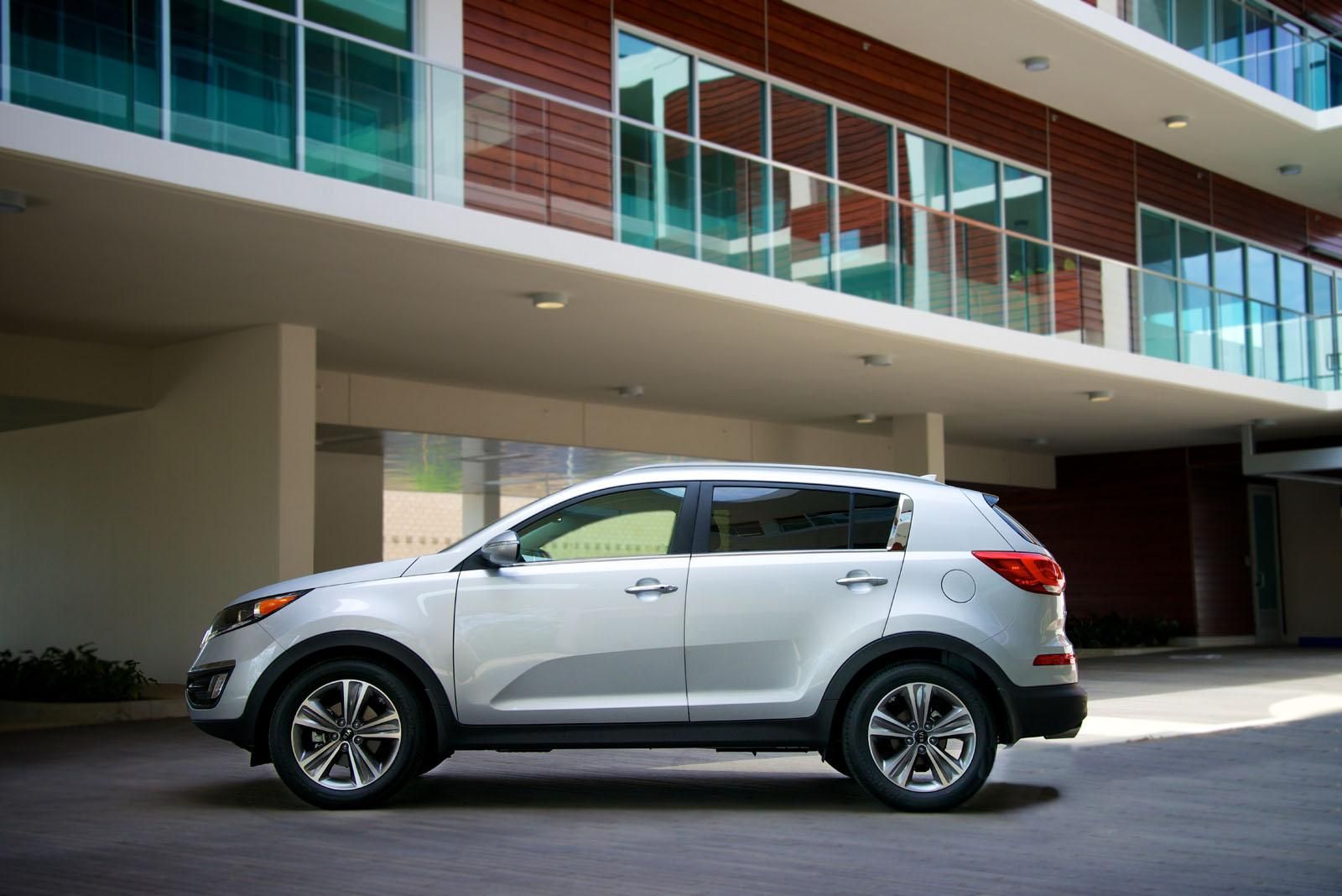 YEN 2014 MAKYAJLI KA SPORTAGE AMERKAN VERSYON RESM GALERS