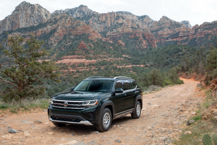 VW Atlas Basecamp Accessory Line resim galerisi