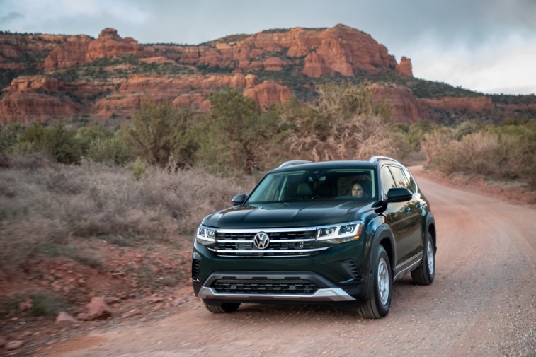 VW Atlas Basecamp Accessory Line resim galerisi