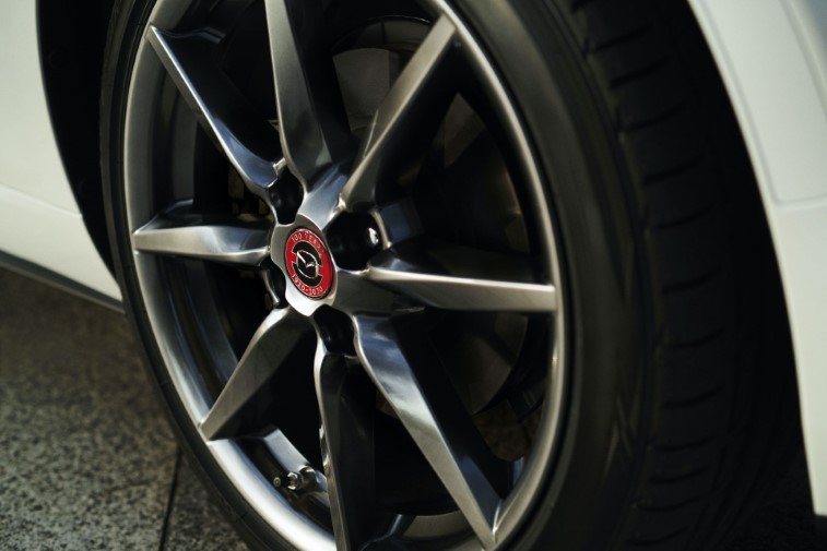 Mazda 100th Anniversary Modelleri resim galerisi 