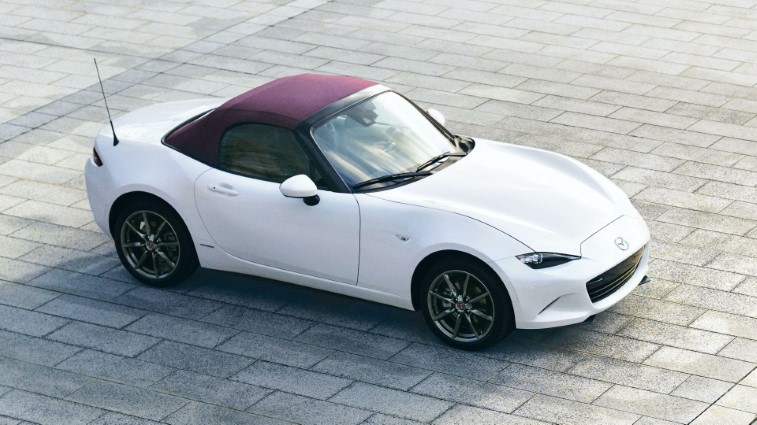 Mazda 100th Anniversary Modelleri resim galerisi 