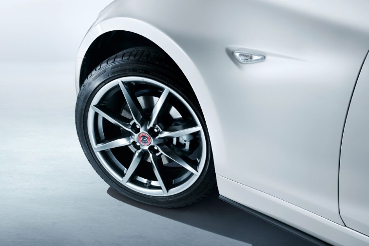 Mazda 100th Anniversary Modelleri resim galerisi 