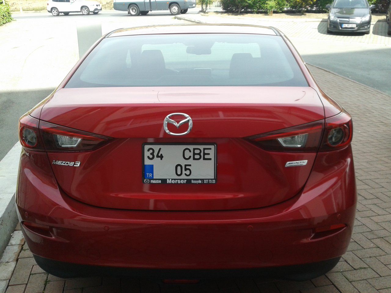 YEN NESL 2014 MAZDA 3 TRKYE'DE RESM GALERS