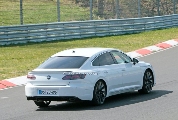 2021 VW Arteon R resim galerisi (15.04.2020)