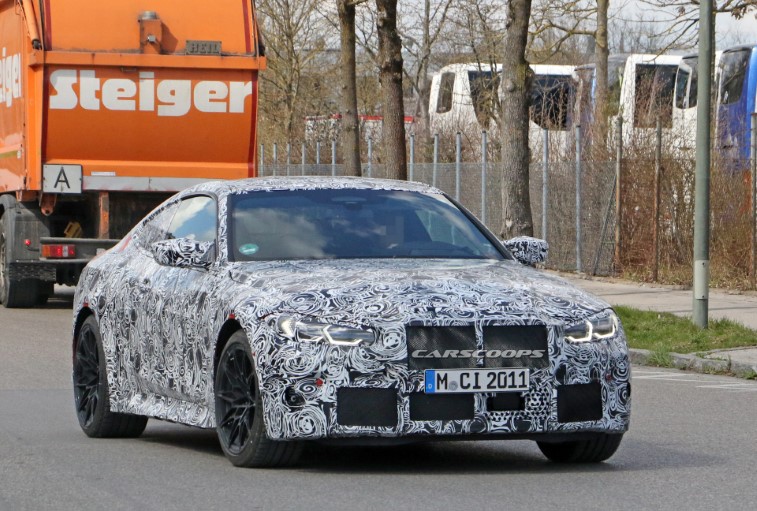 2021 BMW M4 Coupe resim galerisi (16.04.2020)