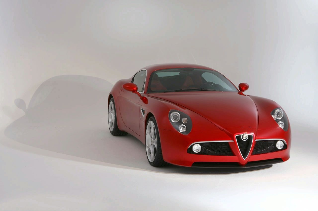 ALFA ROMEO 8C COMPETZONE GALER