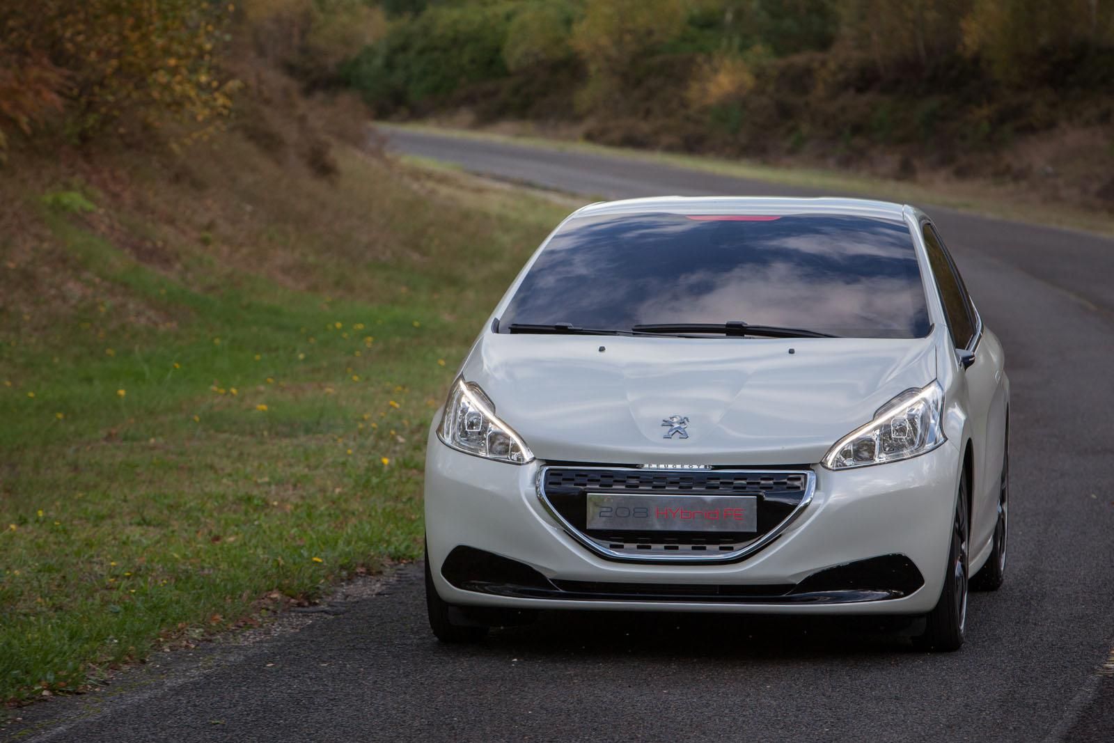 PEUGEOT 208 FE HYBRID AYRINTILI RESM GALERS