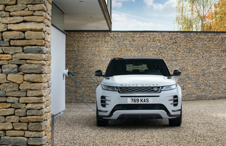Land Rover Plug-in Hibrit Evoque ve Discovery Sport resim galerisi