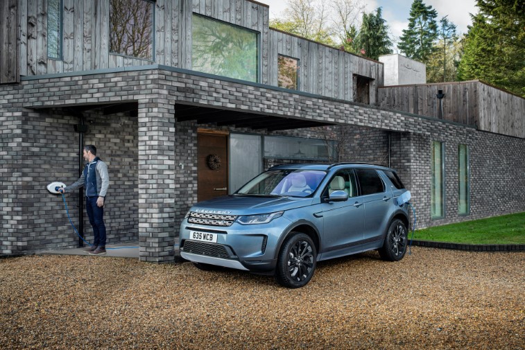 Land Rover Plug-in Hibrit Evoque ve Discovery Sport resim galerisi