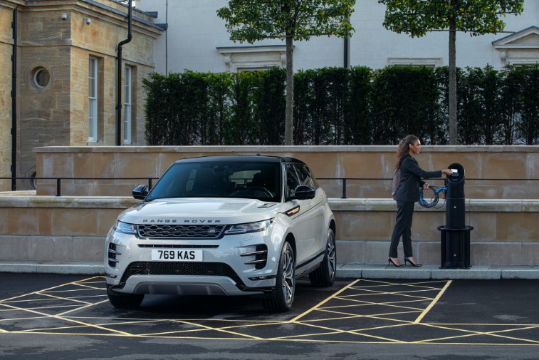 Land Rover Plug-in Hibrit Evoque ve Discovery Sport resim galerisi