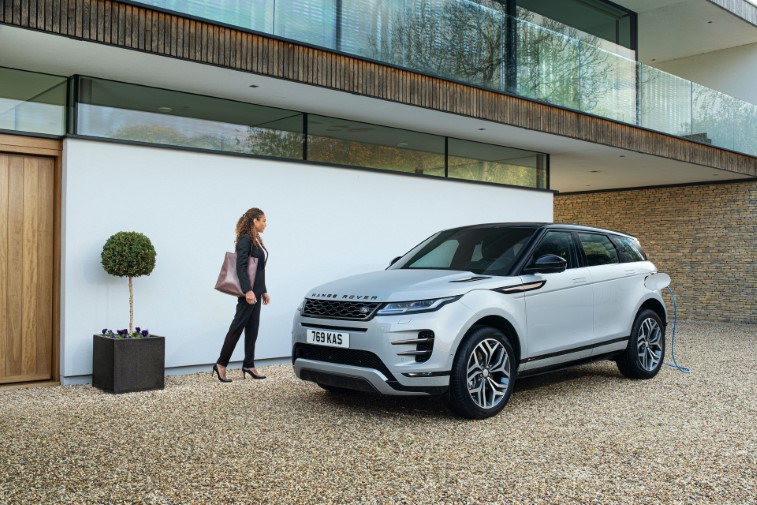 Land Rover Plug-in Hibrit Evoque ve Discovery Sport resim galerisi