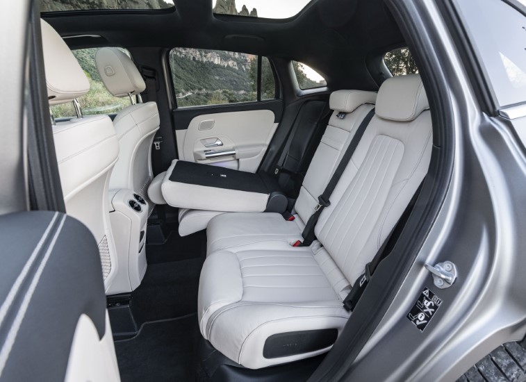 2021 Mercedes-Benz GLA resim galerisi (03.05.2020)