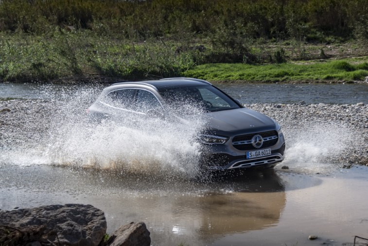 2021 Mercedes-Benz GLA resim galerisi (03.05.2020)