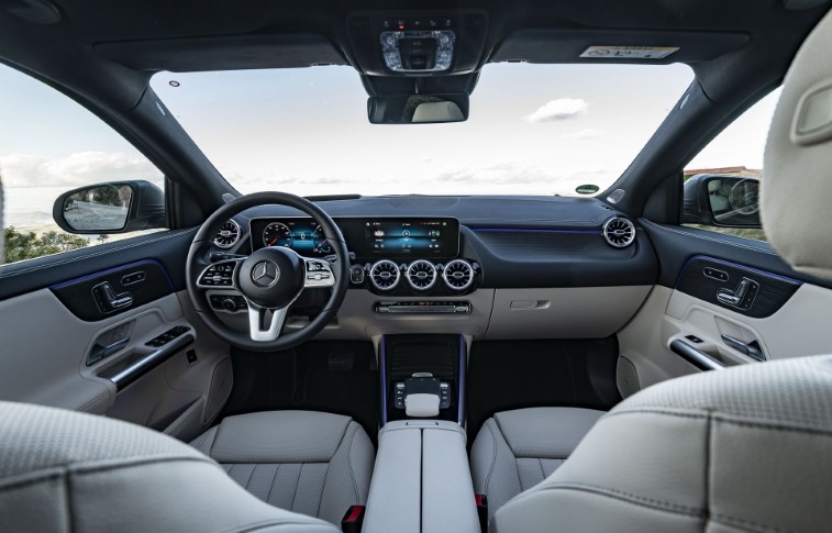 2021 Mercedes-Benz GLA resim galerisi (03.05.2020)