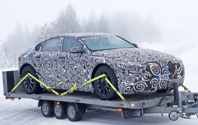 Yeni Jaguar XJ resim galerisi (06.05.2020)