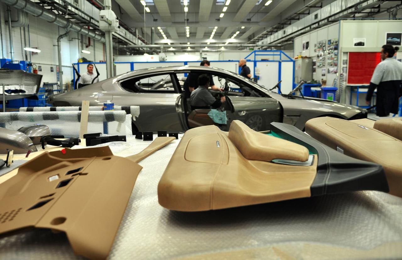 BMW GRAN LUSSO COUPE CONCEPT GALER