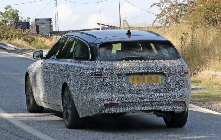 2021 Jaguar XF Sportbrake resim galerisi (07.05.2020)