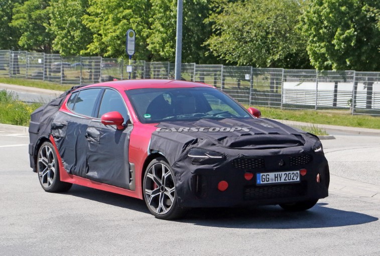 2021 Kia Stinger resim galerisi (07.05.2020)