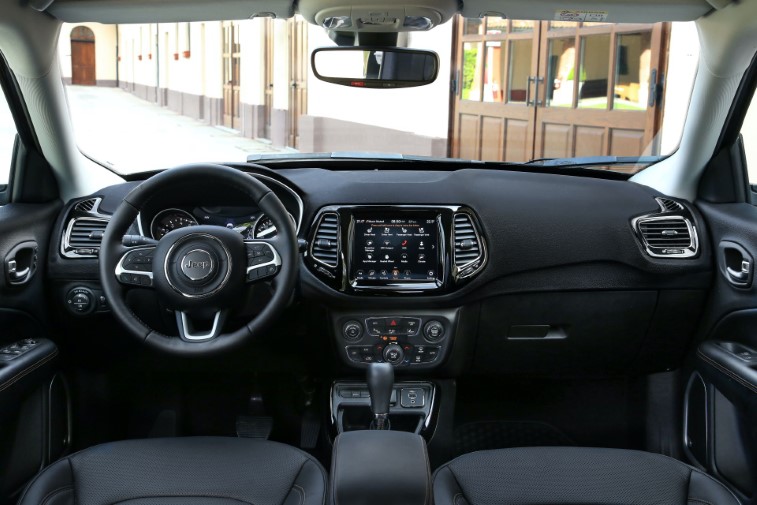 2021 Jeep Compass resim galerisi (08.06.2020)