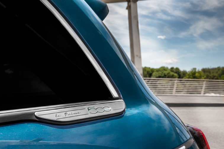 Fiat 500 Hatchback La Prima resim galerisi
