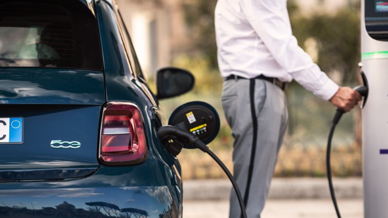 Fiat 500 Hatchback La Prima resim galerisi