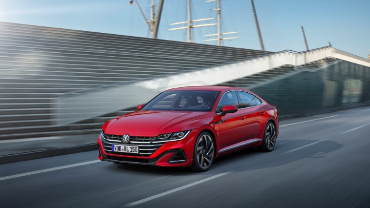 2021 VW Arteon ve Arteon Shooting Brake resim galerisi (24.06.2020)