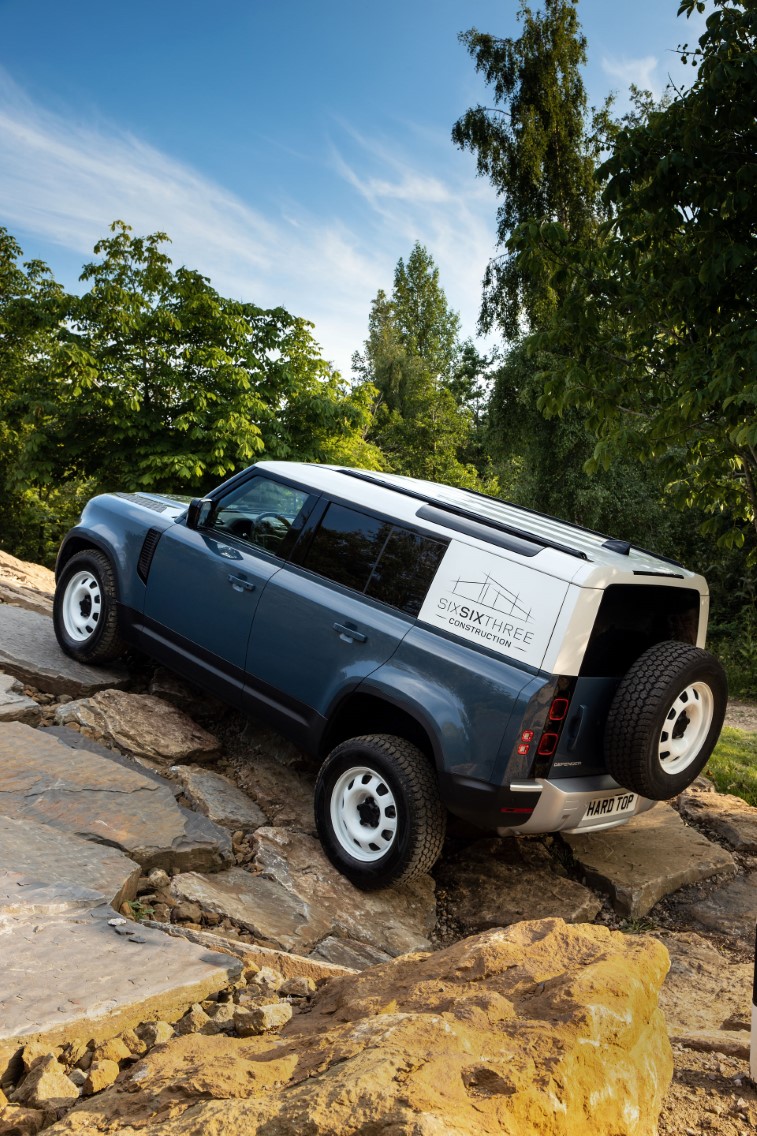 Land Rover Defender Hard Top resim galerisi 