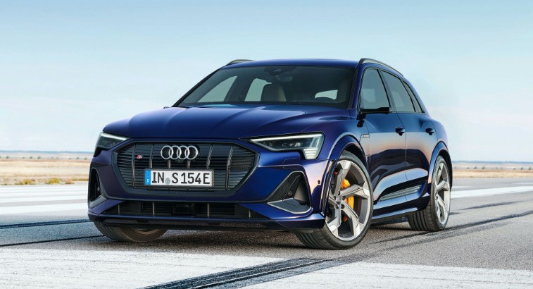 2021 Audi e-tron S ve e-tron S Sportback resim galerisi