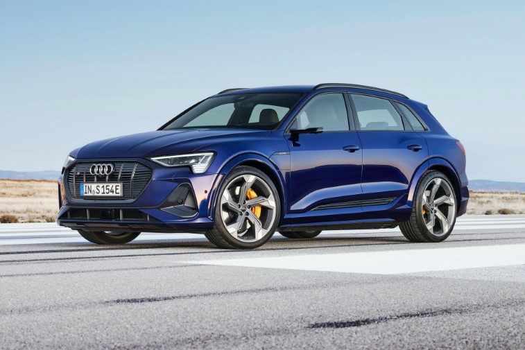 2021 Audi e-tron S ve e-tron S Sportback resim galerisi