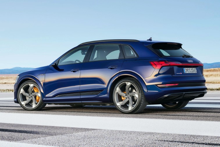 2021 Audi e-tron S ve e-tron S Sportback resim galerisi