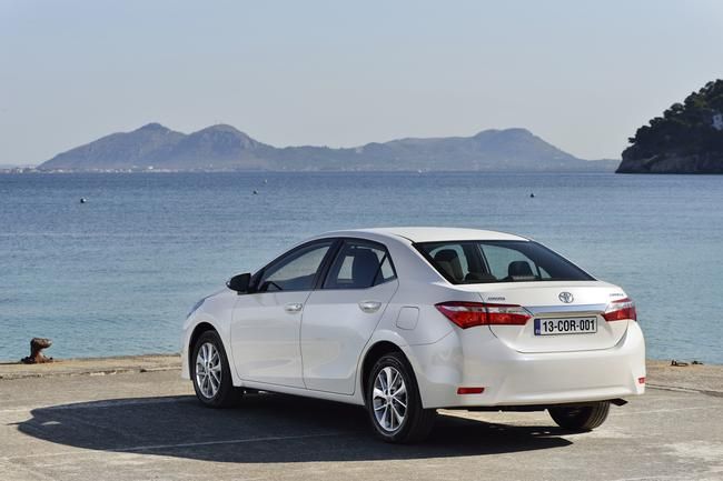 YEN TOYOTA COROLLA AYRINTILI RESM GALERS