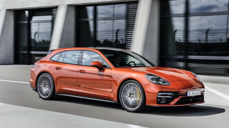 2021 Porsche Panamera resim galerisi (27.08.2020)