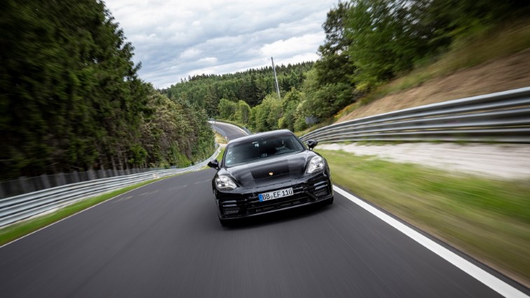 2021 Porsche Panamera resim galerisi (27.08.2020)