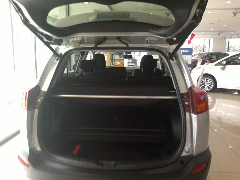 YEN 2013 TOYOTA RAV4 SATITA RESM GALERS