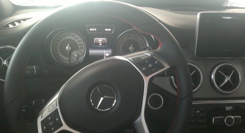 YEN MERCEDES CLA SATITA RESM GALERS