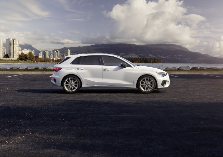 2021 Audi A3 Sportback 30 G-Tron resim galerisi (20.09.2020)