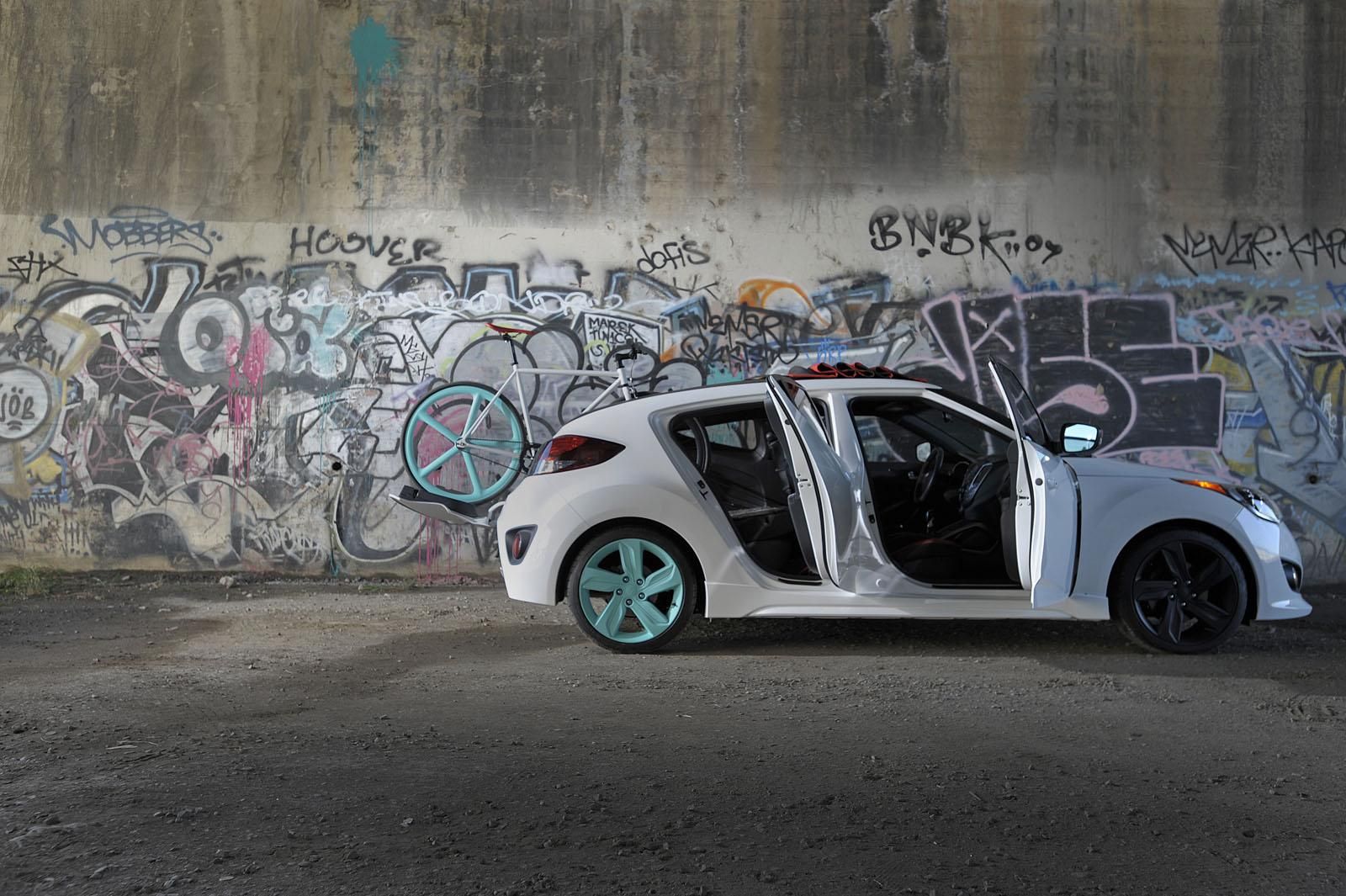 HYUNDA VELOSTER C3 ROLL TOP CONCEPT GALER