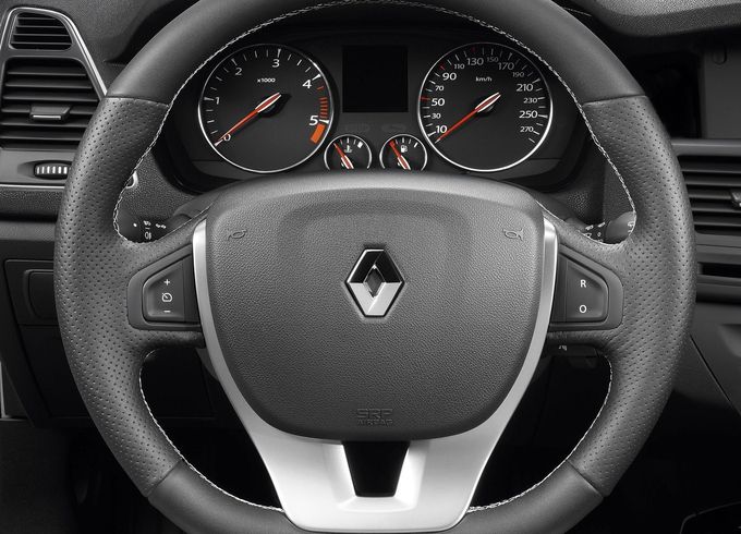 YEN 2014 RENAULT LAGUNA 1.5 DC EDC RESM GALERS
