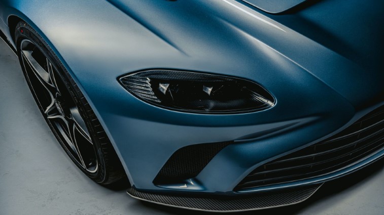 Aston Martin V12 Speedster resim galerisi (11.10.2020)
