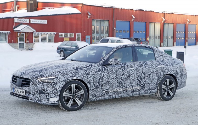 2022 Mercedes-Benz C-Serisi resim galerisi