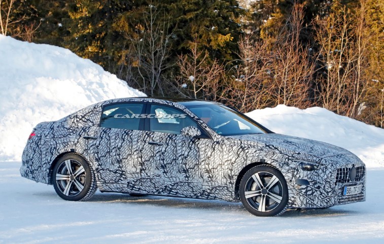 2022 Mercedes-Benz C-Serisi resim galerisi