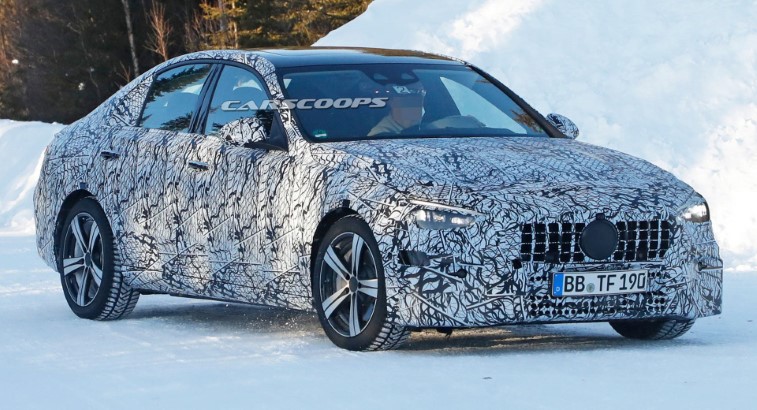 2022 Mercedes-Benz C-Serisi resim galerisi