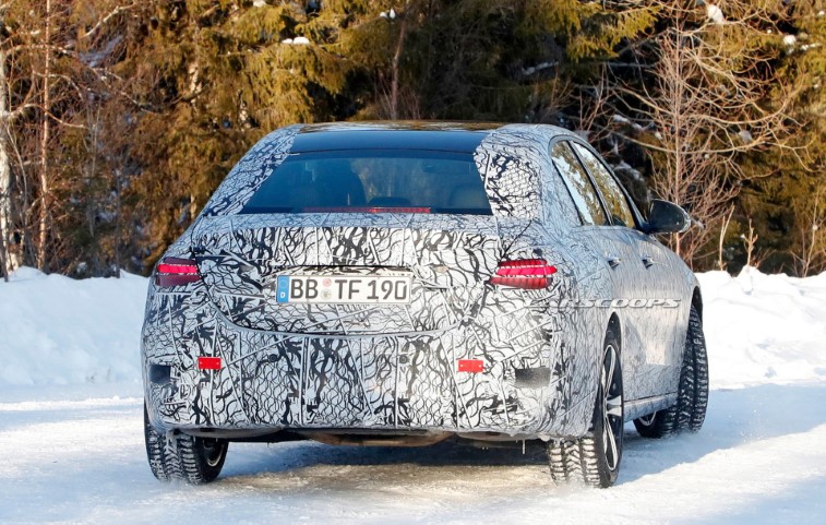 2022 Mercedes-Benz C-Serisi resim galerisi