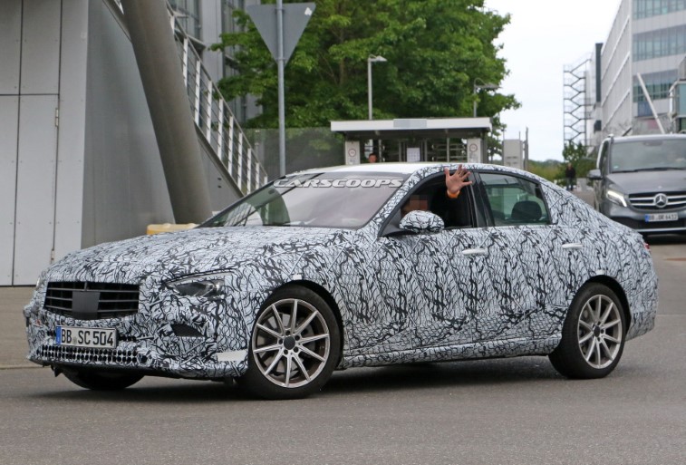 2022 Mercedes-Benz C-Serisi resim galerisi