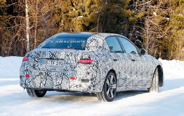 2022 Mercedes-Benz C-Serisi resim galerisi