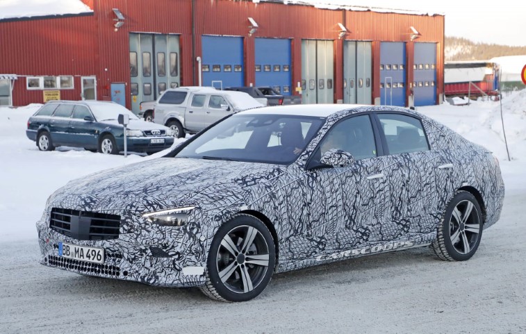 2022 Mercedes-Benz C-Serisi resim galerisi