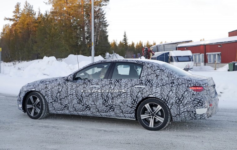 2022 Mercedes-Benz C-Serisi resim galerisi