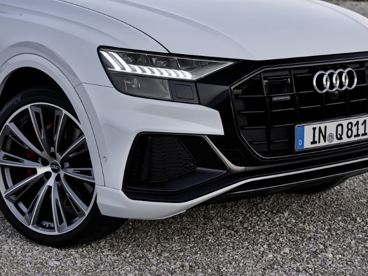 Audi Q8 TFSIe Quattro Plug-in Hybrid resim galerisi (15.10.2020)